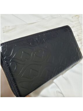 See by Chloé Embossed Heart Patent Zip Around Wallet Black Charm